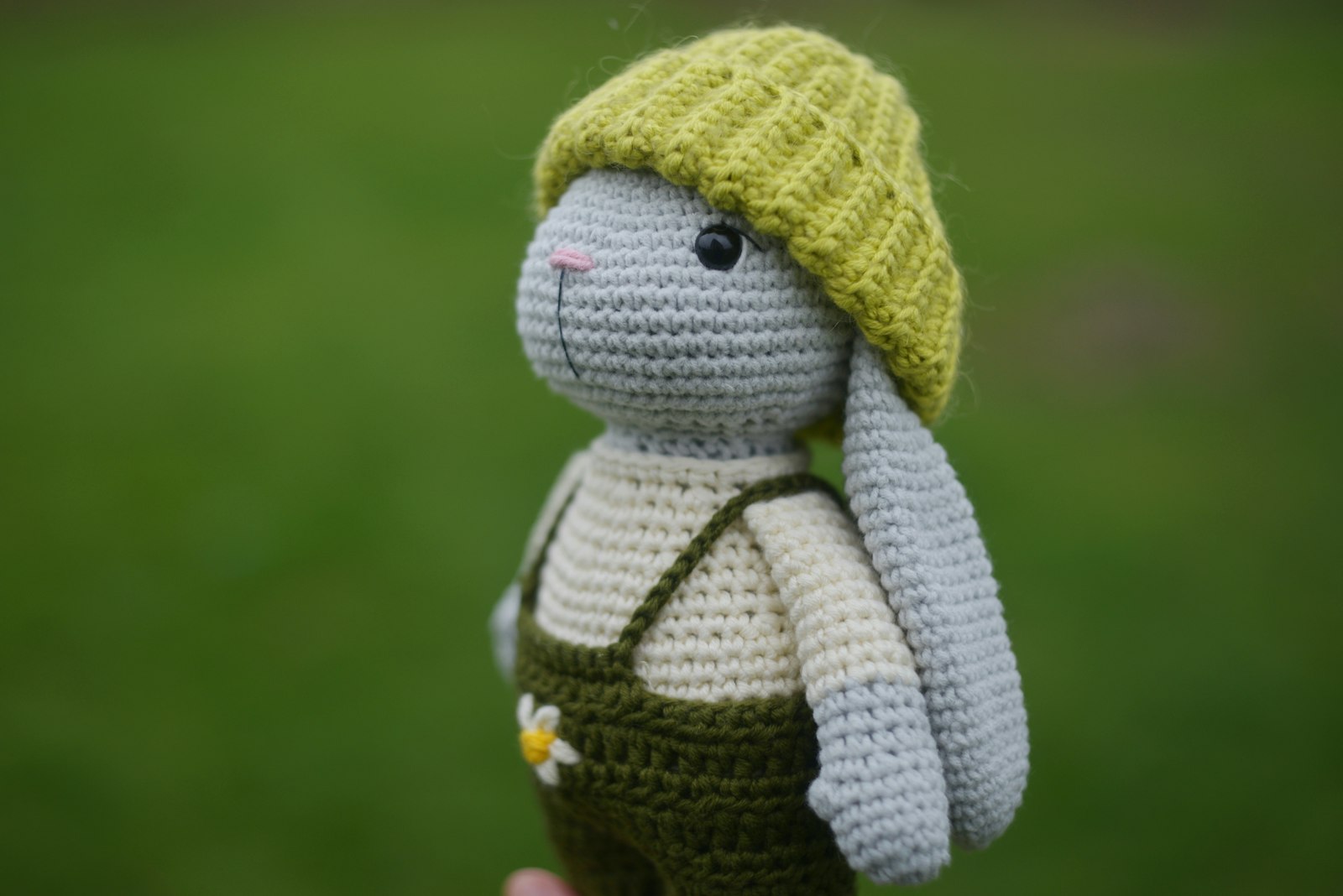 Coelhinho amigurumi artesanal